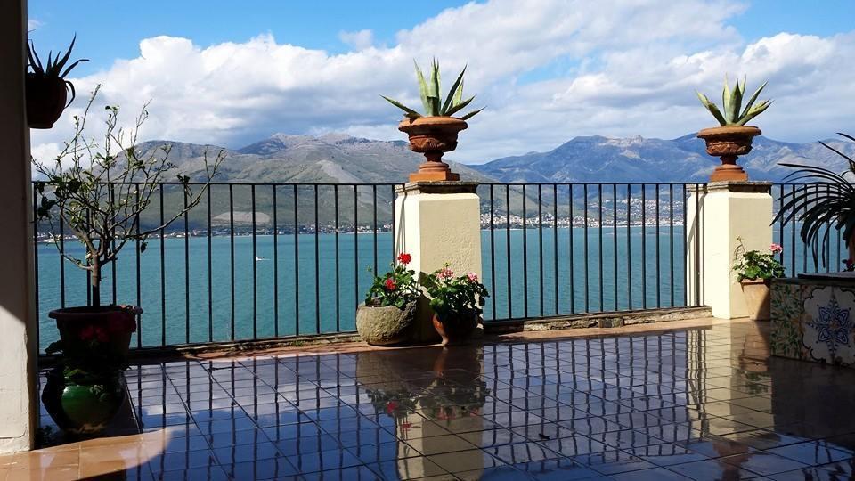 Il Vecchio E Il Mare Bed and Breakfast Gaeta Eksteriør billede