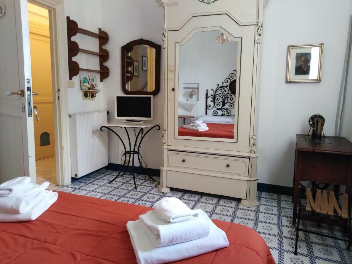 Il Vecchio E Il Mare Bed and Breakfast Gaeta Eksteriør billede
